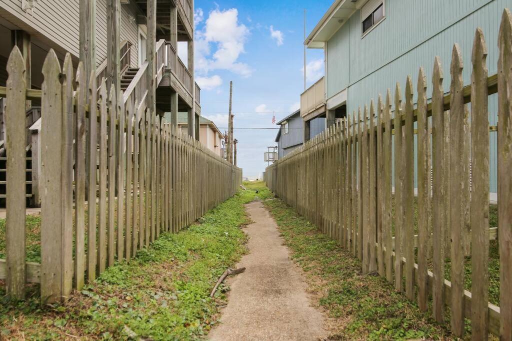 "The Ocean Aire" , 30 Secs From The Sand! Villa Galveston Exterior photo